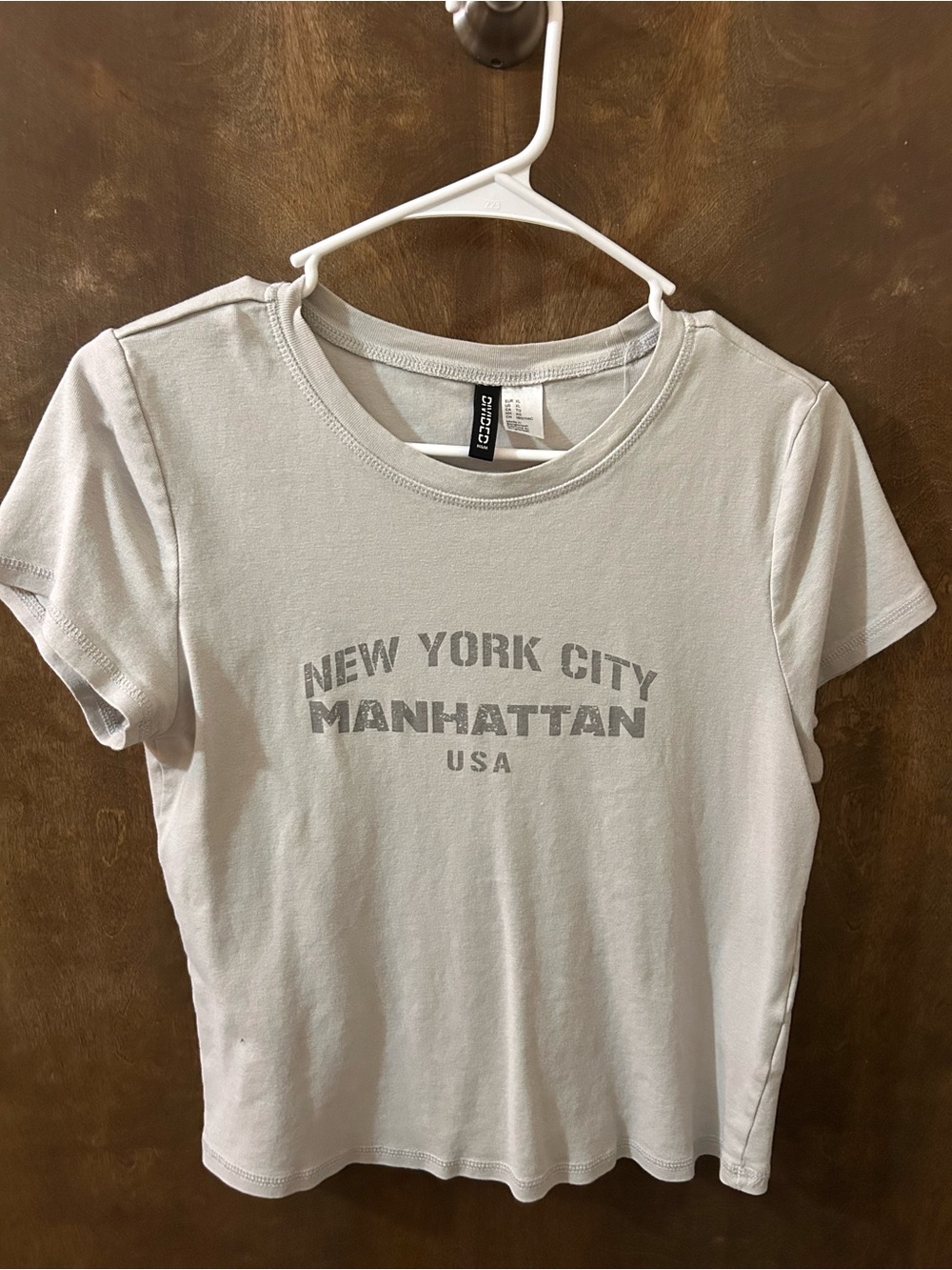 H&M White Short Sleeve Manhattan Graphic Tee